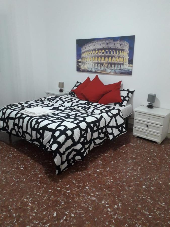Centro Monti Tiburtini B&B Roma ภายนอก รูปภาพ