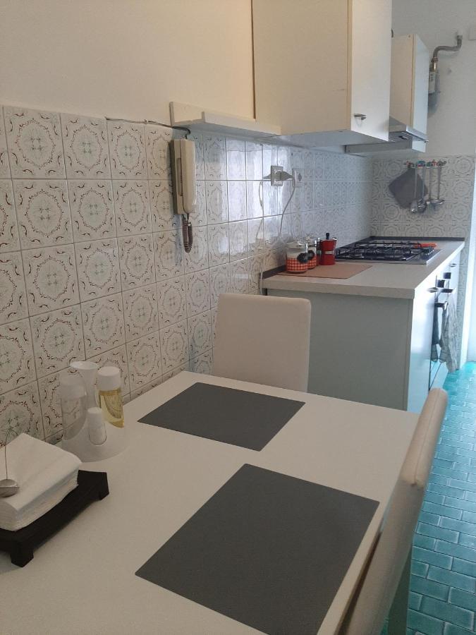 Centro Monti Tiburtini B&B Roma ภายนอก รูปภาพ